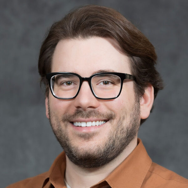 Nathaniel Javid, BA, Receives Partners in Giving Award