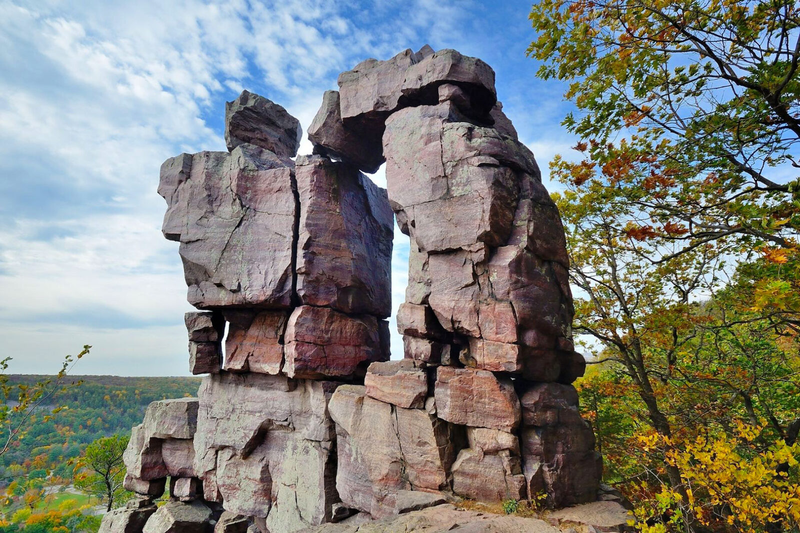 Devils Doorway at Wisconsin's Devils Lake State Park in fall.